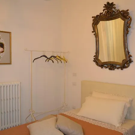 Le Signorine Bed & Breakfast 3*