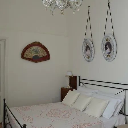 Le Signorine Bed & Breakfast Lecce